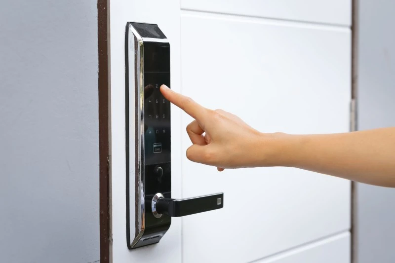 Beneficios del uso de cerraduras inteligentes en propiedades de alquiler