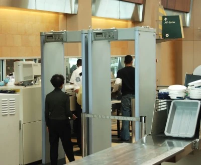 ¿Cómo influye la cerrajería en la seguridad del aeropuerto?