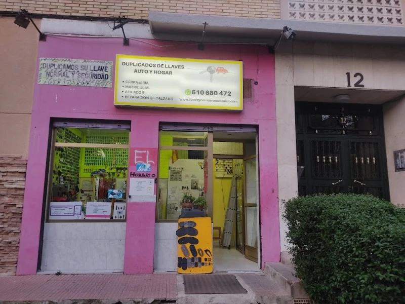 Duplicado de llaves de seguridad y electrónica de coches