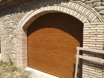 Tomasinstal portes de garatge i automatismes SL