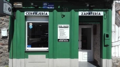 Don Tacón