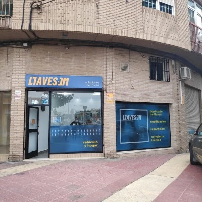 LLAVES·JM